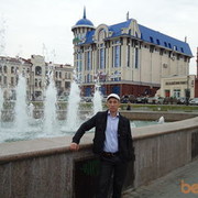  ,   Nurik, 40 ,  