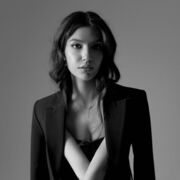  ,   Daria, 24 ,   ,   , c 