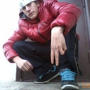  ,   White, 32 ,   