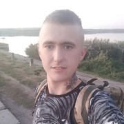  ,   Anton, 28 ,  