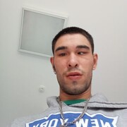  ,  Viktors, 26