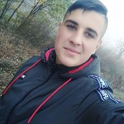  ,  vania, 25
