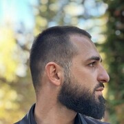   ,  Davit, 28