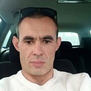  -,   Sergio, 40 ,   ,   