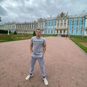  ,  Misha, 32