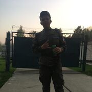  ,  Alex, 24