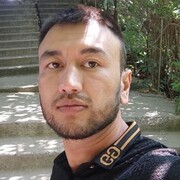  ,  Shoxrux, 33