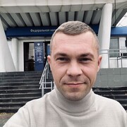  ,   Artem, 37 ,   ,   , c , 