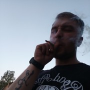   ,   Denis, 31 ,   