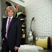  ,   Maestro, 61 ,   ,   , c 