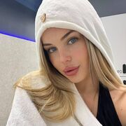  ,   Lisa, 21 ,   ,   