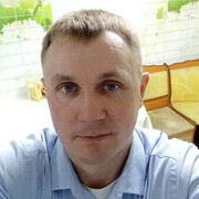  ,  Alex, 40