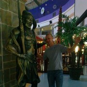  ,   Viktor, 50 ,  