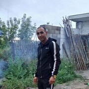  ,   Karen, 44 ,   ,   