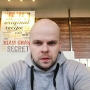  ,   Egor Shirik, 32 ,   