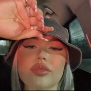  , 