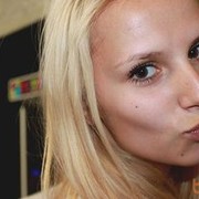 ,   Elena, 32 ,  