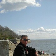 ����� ����