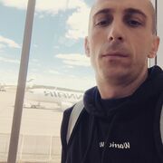  ,  Andrii, 31