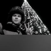  ,  Denis, 25
