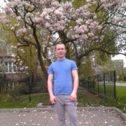  ,   Valentin, 32 ,  
