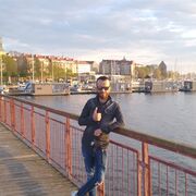  ,   Mykhailo, 33 ,   ,   