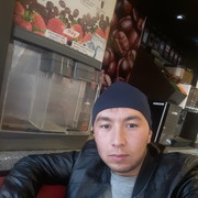  ,  Dima, 33