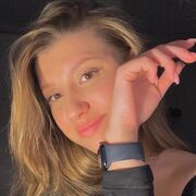  ,  Arina, 19