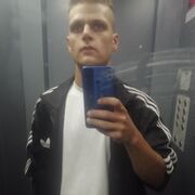  ,  Denis, 22