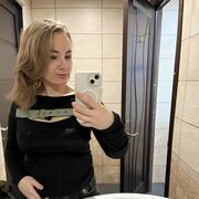  ,  Nadya, 29