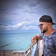  -,  Romeo, 33