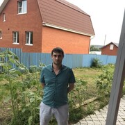  ,   Nik, 40 ,   