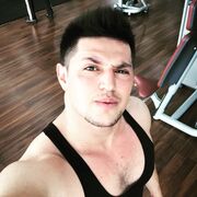  ,   Ruslan, 34 ,     