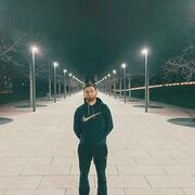  ,  Alan, 28