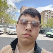  ,  Garik, 19