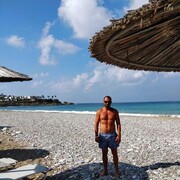  ,   Roman, 33 ,   ,   