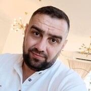  ,  ALi, 40