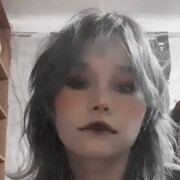  ,  Mila, 22