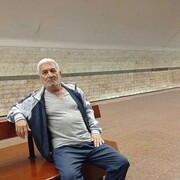  ,  Alex, 60