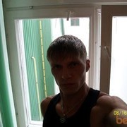  ,   Tomas, 40 ,   