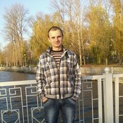  ,  Roma, 33