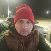  ,   Viktor, 39 ,   ,   