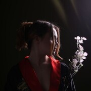  ,   Julia, 19 ,   ,   