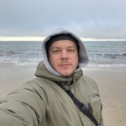  ,   Dzianis, 32 ,   ,   , c , 
