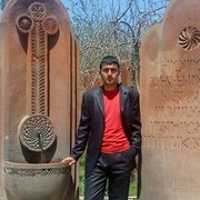  ,  narek, 34