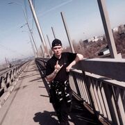  ,  Artem, 21