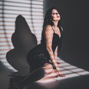  , 
