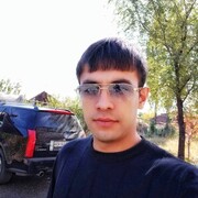  ,  Narek, 29