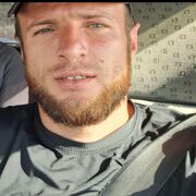  ,  Elvin, 32
