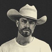 ,  Dustin Lynch, 26